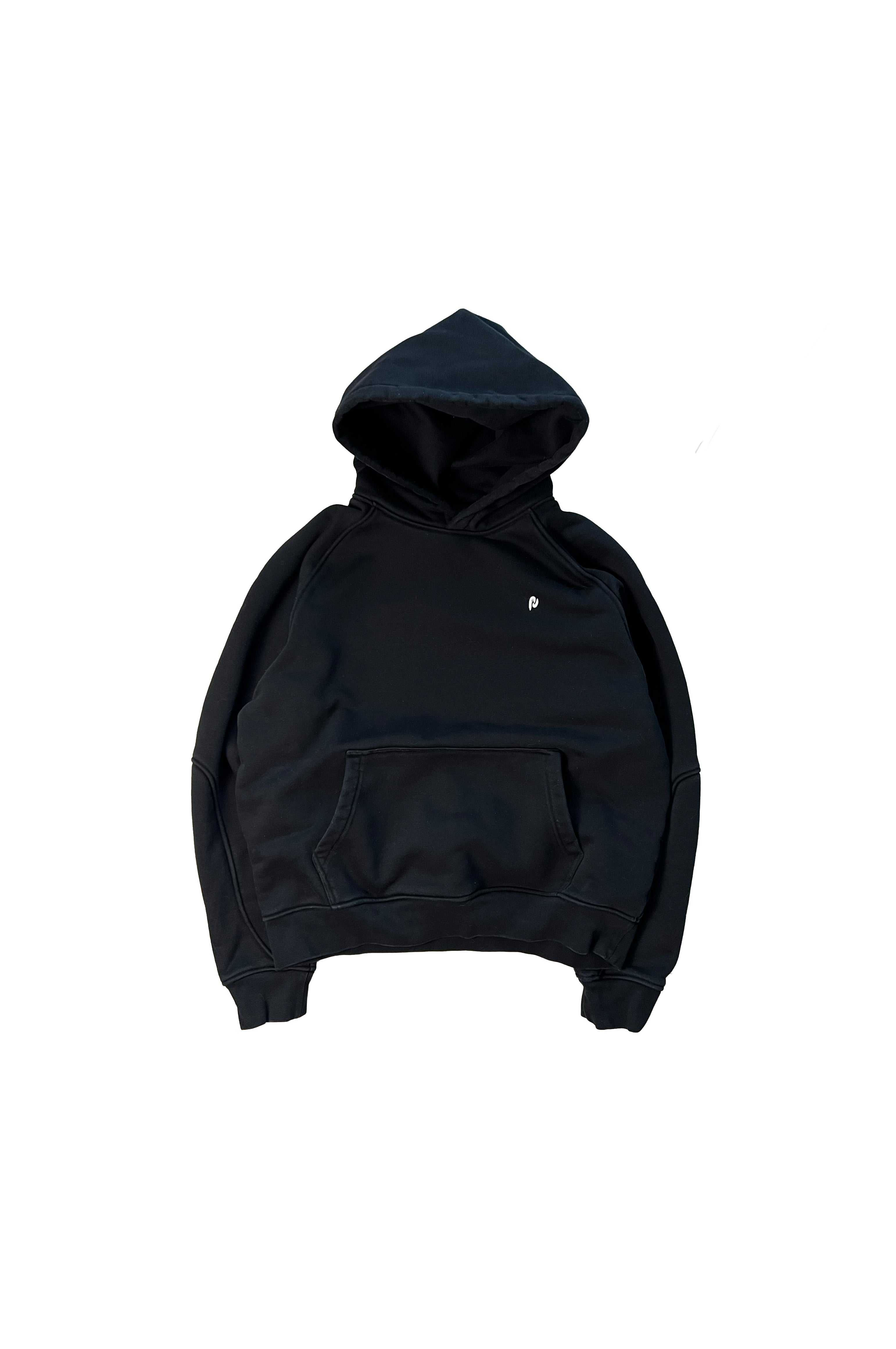Maxedweight Clean Black Hoodie